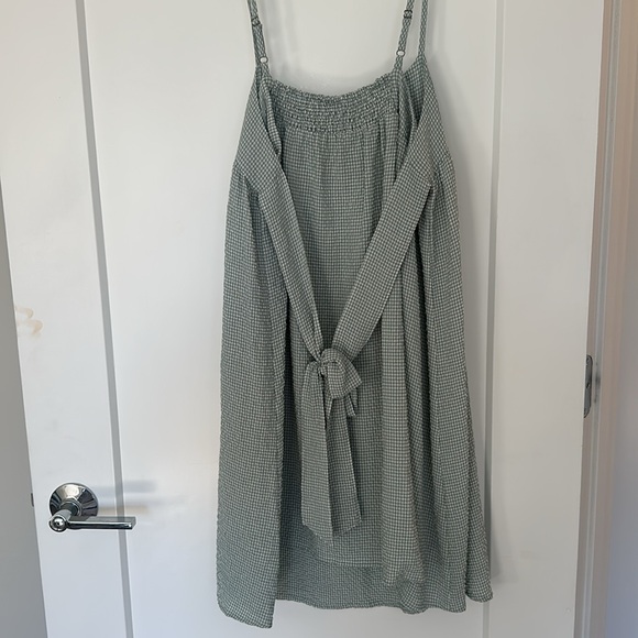 Mint green sundress - Picture 4 of 6